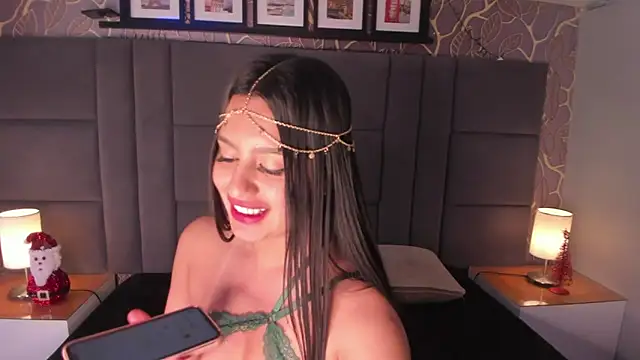 Snapshot of ana_beckett chatting on December 26, 2024, 6:22 pm ana beckett online show from December 26, 2024, 6:22 pm