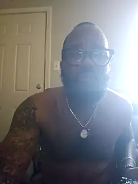 GallowayGooch1085 online show from May 8, 2026, 8:25 pm