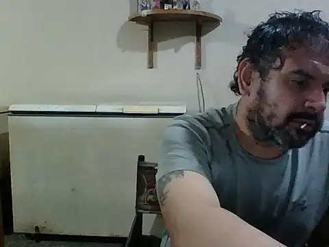 Snapshot of Rodrigo_happy chatting on September 14, 2025, 4:44 am Rodrigo happy online show from September 14, 2025, 4:44 am