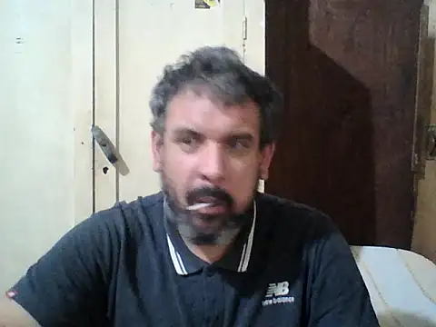 Rodrigo happy online show from October 24, 2025, 2:19 am