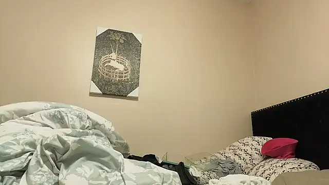 hailzeffn online show from November 11, 2025, 1:49 am