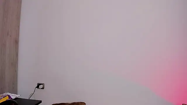  miamadison online show from December 13, 2024, 12:06 pm