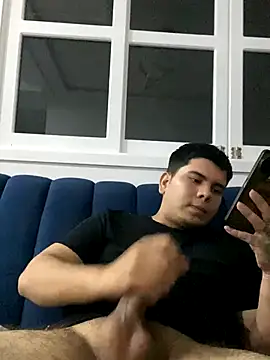 juanalge26 online show from September 14, 2025, 4:11 am