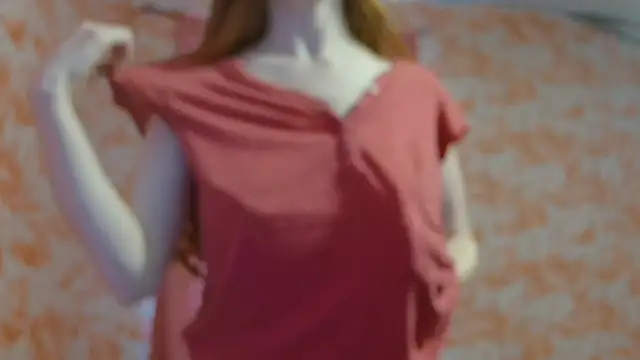 strawberrysmoothie online show from September 28, 2025, 6:46 pm