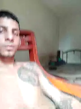 Snapshot of Tattohott chatting on October 1, 2025, 6:47 pm Tattohott online show from October 1, 2025, 6:47 pm