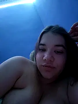 Snapshot of LunaGrey21 chatting on December 9, 2024, 3:22 pm LunaGrey21 online show from December 9, 2024, 3:22 pm