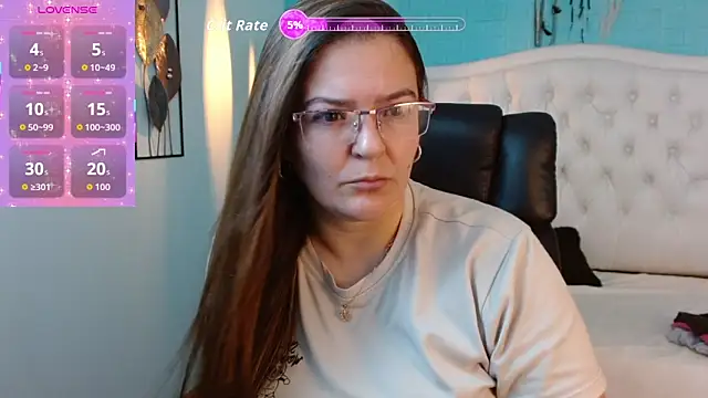 MsJossie online show from September 30, 2025, 5:23 am