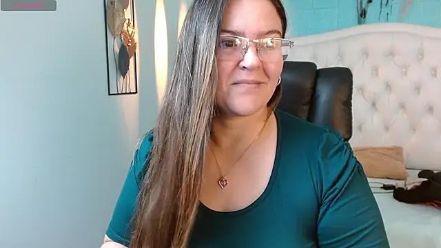 MsJossie online show from April 21, 2026, 3:35 am