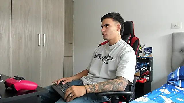 jacob firexx online show from October 20, 2025, 3:01 pm