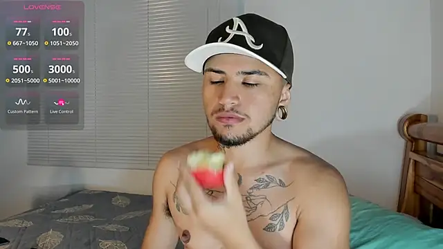 ftmphilip  online show from November 23, 2025, 11:15 pm