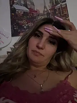 EvelynFrances online show from February 26, 2025, 9:37 pm