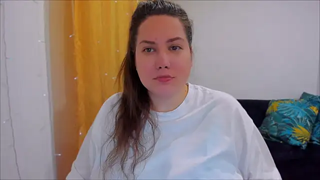  madalexa  online show from February 22, 2025, 3:47 pm