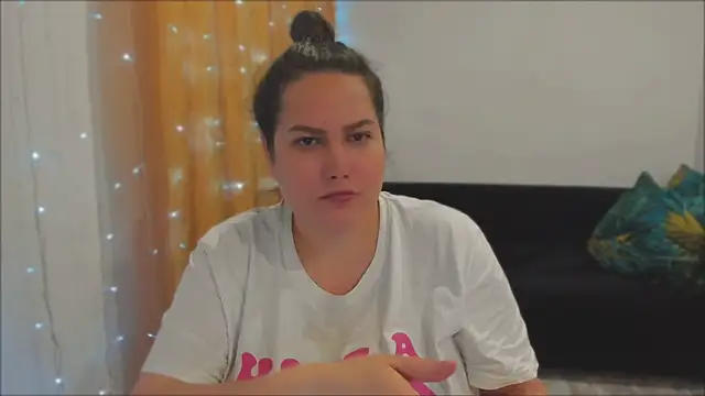  madalexa  online show from September 14, 2025, 5:56 pm