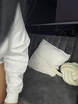 GabriellaFerrer online show from December 16, 2025, 11:10 pm