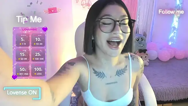 Sofia thomson1 t online show from April 3, 2026, 3:21 pm