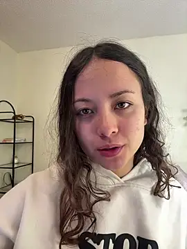 Megan Rodrigo online show from February 3, 2026, 2:00 pm