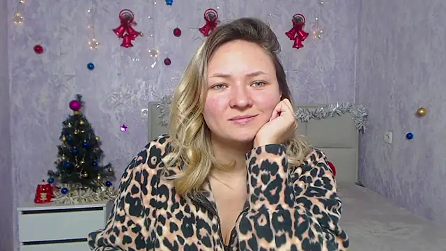 Snapshot of SallyVerda chatting on January 3, 2025, 6:55 am SallyVerda online show from January 3, 2025, 6:55 am