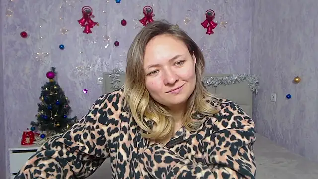 Snapshot of SallyVerda chatting on January 3, 2025, 9:58 am SallyVerda online show from January 3, 2025, 9:58 am