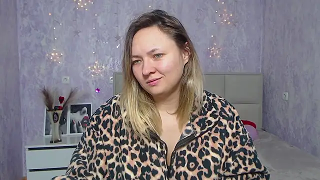 Snapshot of SallyVerda chatting on January 14, 2025, 6:38 pm SallyVerda online show from January 14, 2025, 6:38 pm
