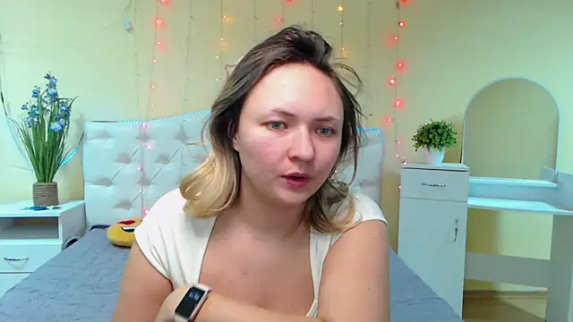 Snapshot of SallyVerda chatting on January 19, 2025, 4:22 am SallyVerda online show from January 19, 2025, 4:22 am