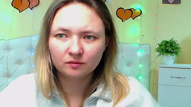 Snapshot of SallyVerda chatting on February 15, 2025, 3:52 am SallyVerda online show from February 15, 2025, 3:52 am