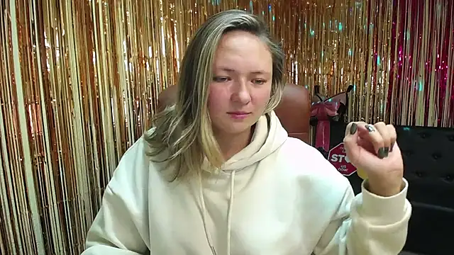 SallyVerda online show from October 12, 2025, 5:23 pm