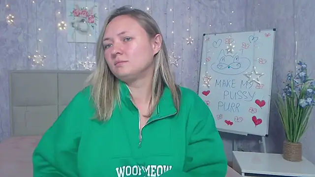 SallyVerda online show from October 13, 2025, 5:35 pm