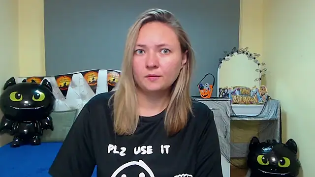 SallyVerda online show from October 23, 2025, 5:23 pm