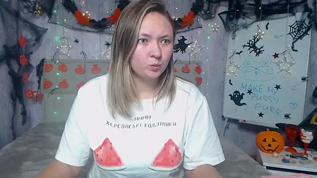 SallyVerda online show from October 30, 2025, 7:03 pm