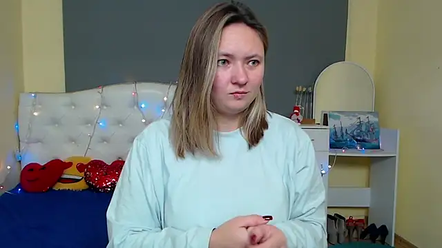 SallyVerda online show from December 3, 2025, 6:50 pm