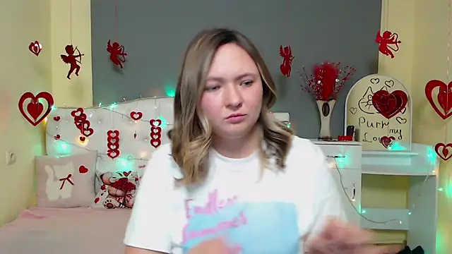 Snapshot of SallyVerda chatting on February 9, 2026, 6:45 pm SallyVerda online show from February 9, 2026, 6:45 pm