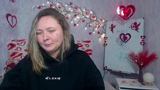 Snapshot of SallyVerda chatting on February 12, 2026, 8:37 pm SallyVerda online show from February 12, 2026, 8:37 pm