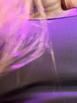 Snapshot of Amber_Martins_ chatting on March 1, 2025, 6:00 pm Amber Martins online show from March 1, 2025, 6:00 pm