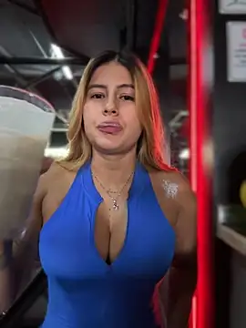 Snapshot of Amber_Martins_ chatting on October 5, 2025, 5:33 pm Amber Martins online show from October 5, 2025, 5:33 pm