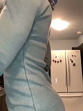 Snapshot of ninaperry777 chatting on February 20, 2025, 4:50 am ninaperry777 online show from February 20, 2025, 4:50 am