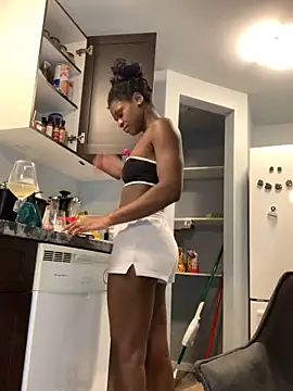 Snapshot of ninaperry777 chatting on February 28, 2025, 5:59 am ninaperry777 online show from February 28, 2025, 5:59 am