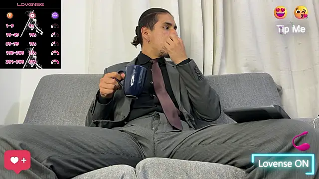 Tom blunt96 online show from February 25, 2026, 8:24 am