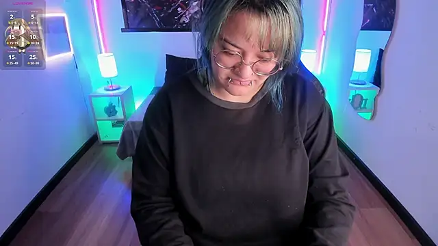 lucky-leah online show from April 3, 2026, 3:04 am