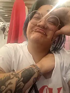 lucky-leah online show from June 30, 2026, 3:18 am