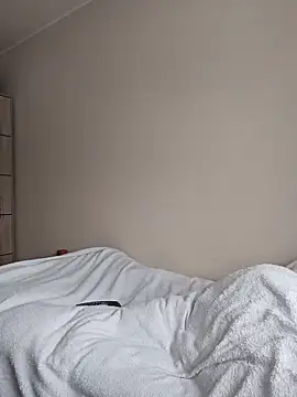 niesmialy39oon online show from February 8, 2026, 9:23 am