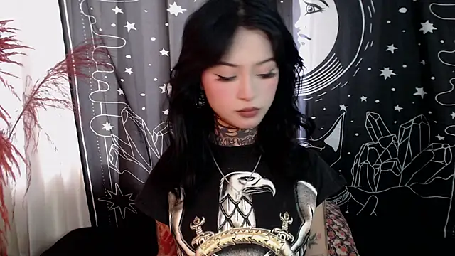 Snapshot of Isabella__dark chatting on January 30, 2025, 8:21 pm Isabella dark online show from January 30, 2025, 8:21 pm
