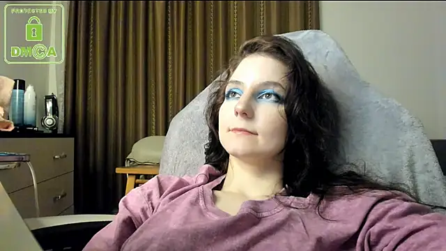 Snapshot of Bridget_fitness chatting on January 28, 2025, 6:49 pm Bridget fitness online show from January 28, 2025, 6:49 pm
