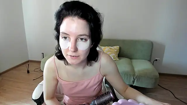 Snapshot of Bridget_fitness chatting on September 22, 2025, 11:34 am Bridget fitness online show from September 22, 2025, 11:34 am