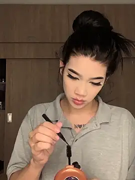 Ambar R0SSE online show from March 10, 2025, 5:00 am