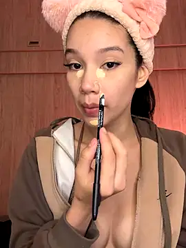 Ambar R0SSE online show from October 2, 2025, 1:01 am