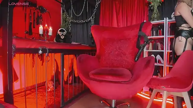 MistressAndre online show from May 30, 2026, 8:39 pm
