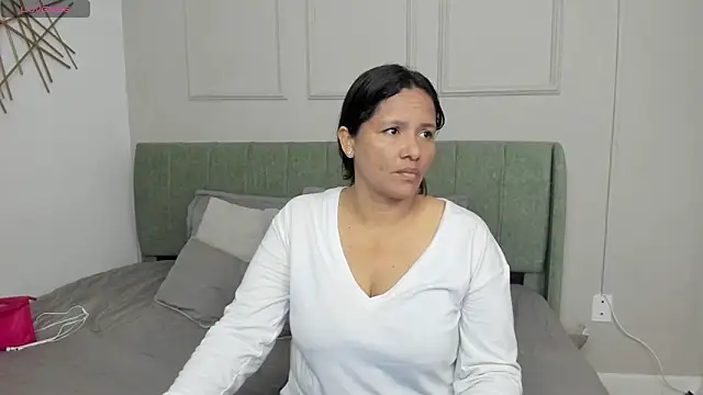 Sussanewolf online show from February 14, 2026, 12:13 pm