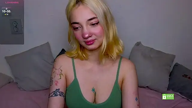 sandra belll online show from September 29, 2025, 3:39 pm