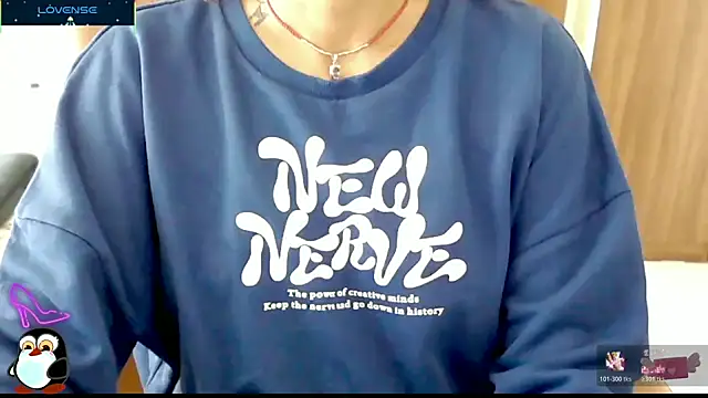 Snapshot of _Blue_Ruubyy_ chatting on October 24, 2025, 8:22 am Blue Ruubyy online show from October 24, 2025, 8:22 am