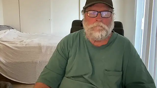 Drummajor online show from October 26, 2025, 3:29 pm